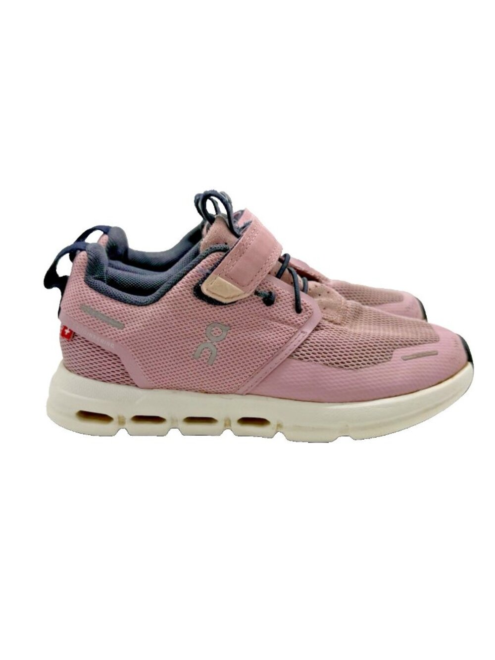 On Running Cloud Play Kids Girls Sneakers Pink Size 11.5 Hook & Loop Athletic